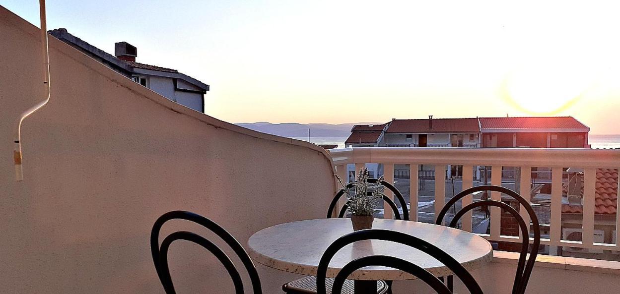 Apartments Villa Bonaca Baška Voda Cameră foto
