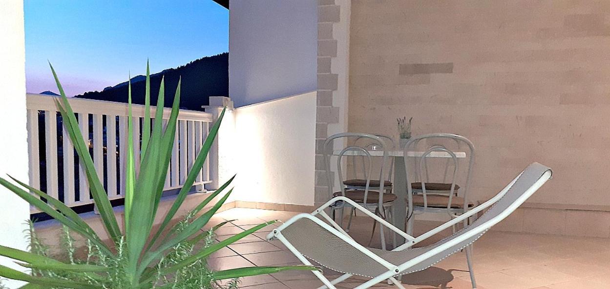 Apartments Villa Bonaca Baška Voda Cameră foto