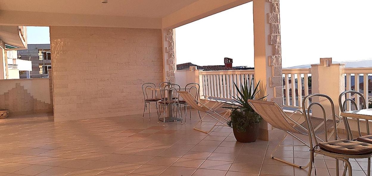 Apartments Villa Bonaca Baška Voda Cameră foto