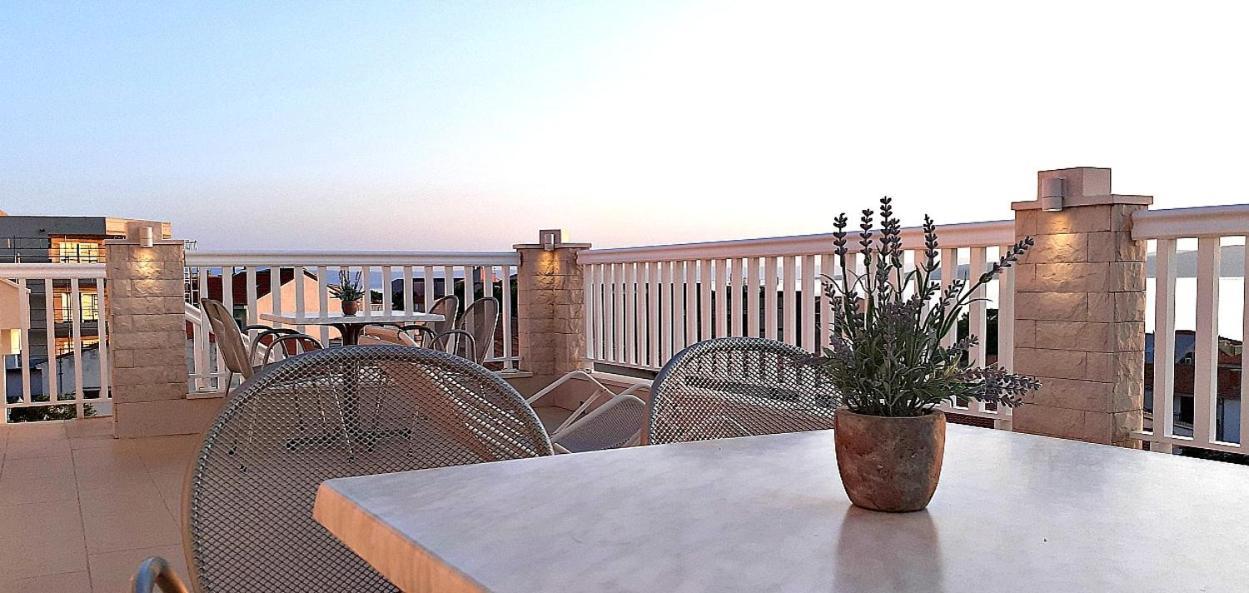 Apartments Villa Bonaca Baška Voda Cameră foto